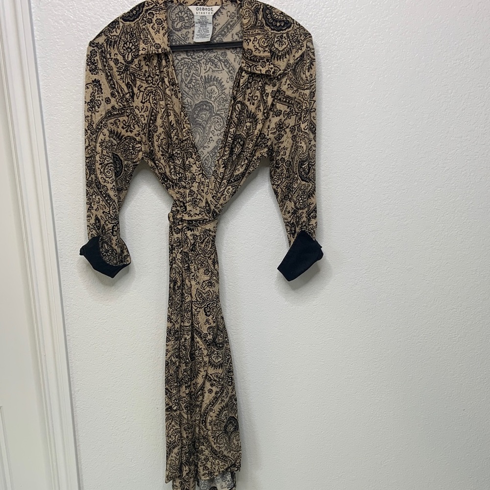 Elegant Long Sleeve Paisley Dress